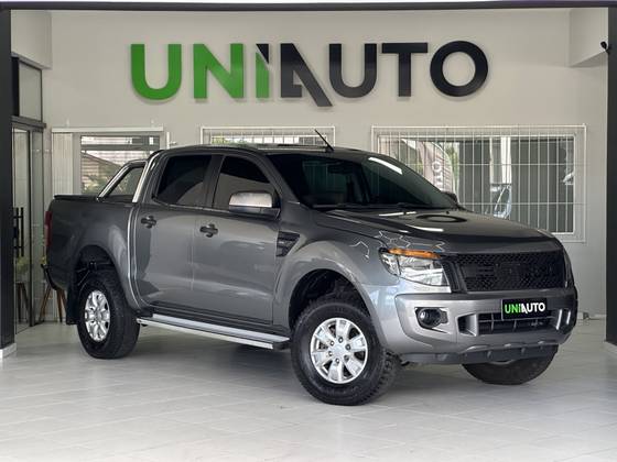 FORD RANGER 3.2 XLS 4X4 CD 20V DIESEL 4P AUTOMÁTICO